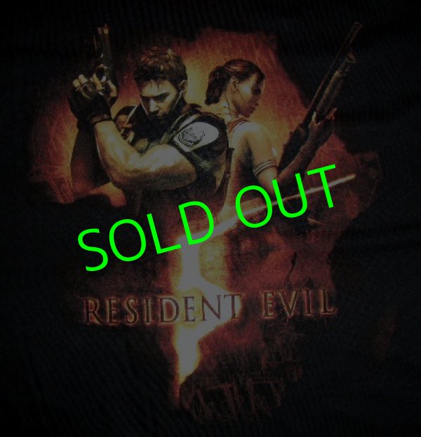 画像1: RESIDENT EVIL 5 : Box Art T-Shirt